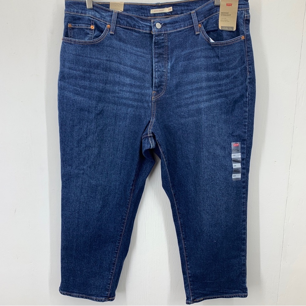Levi’s Womens 24W‎ Wedgie Straight Jeans Button Fly High Rise NEW